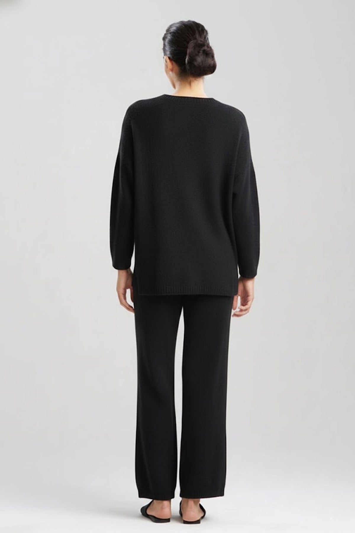 Aura Solid Chenille V-Neck Top Black