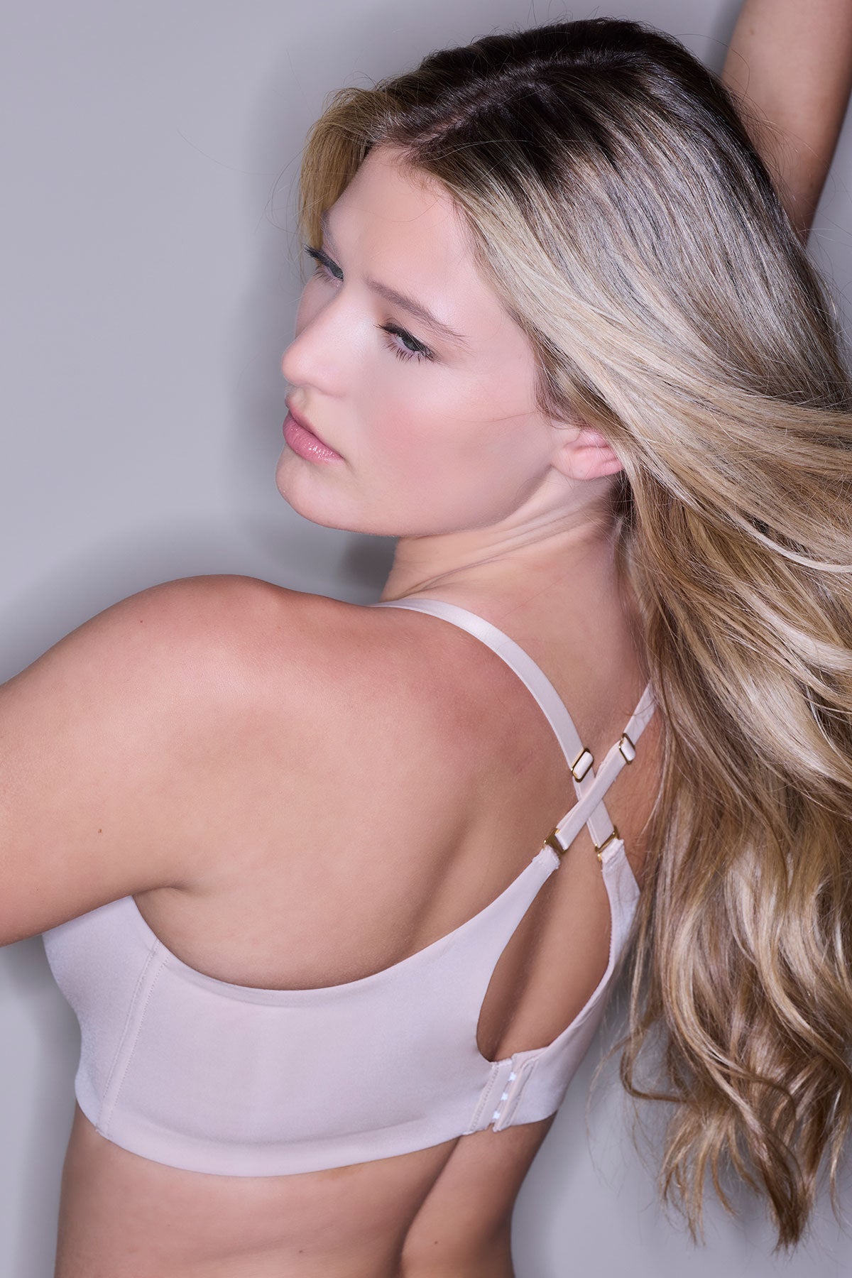 Cloud Comfort Convertible Back Smoothing Wireless Bra Lt Mocha