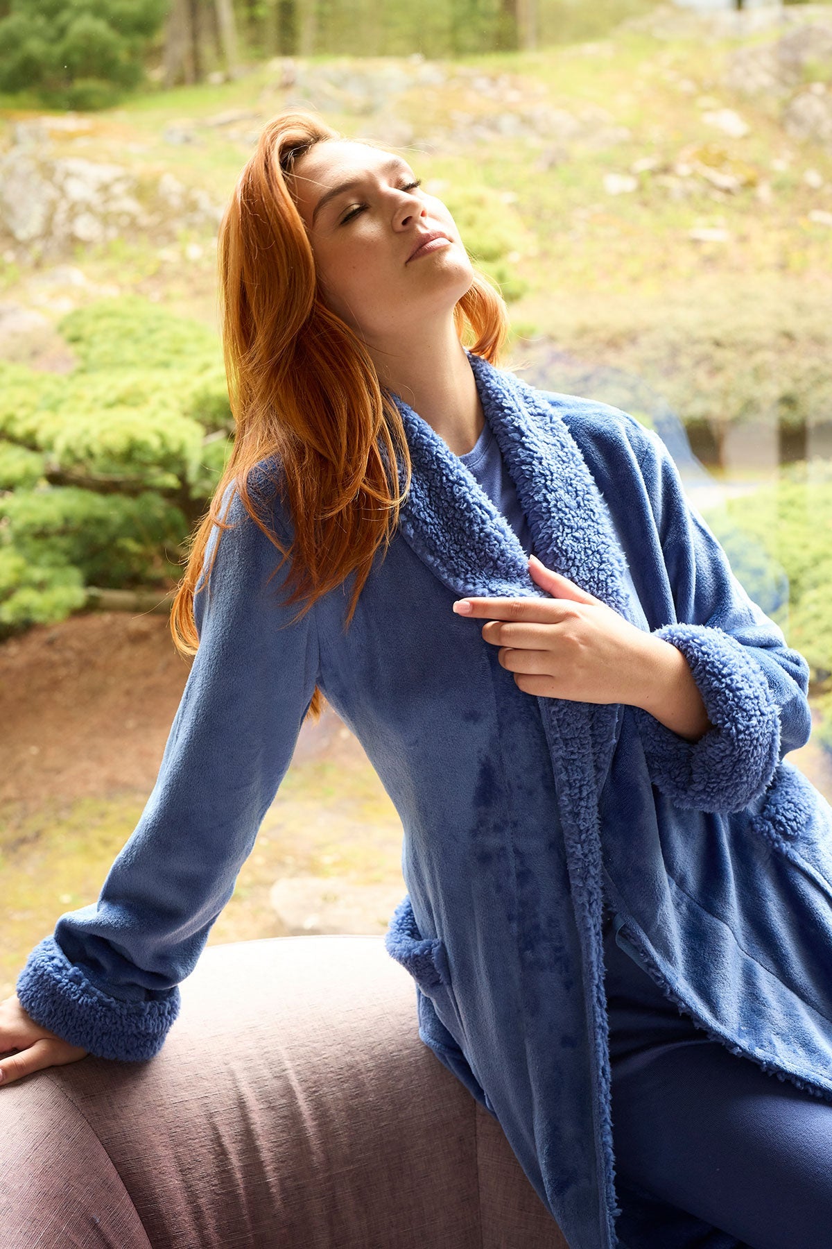 Plush Sherpa Robe Bluefrost