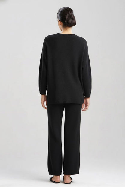 Aura Solid Chenille V-Neck Top Black