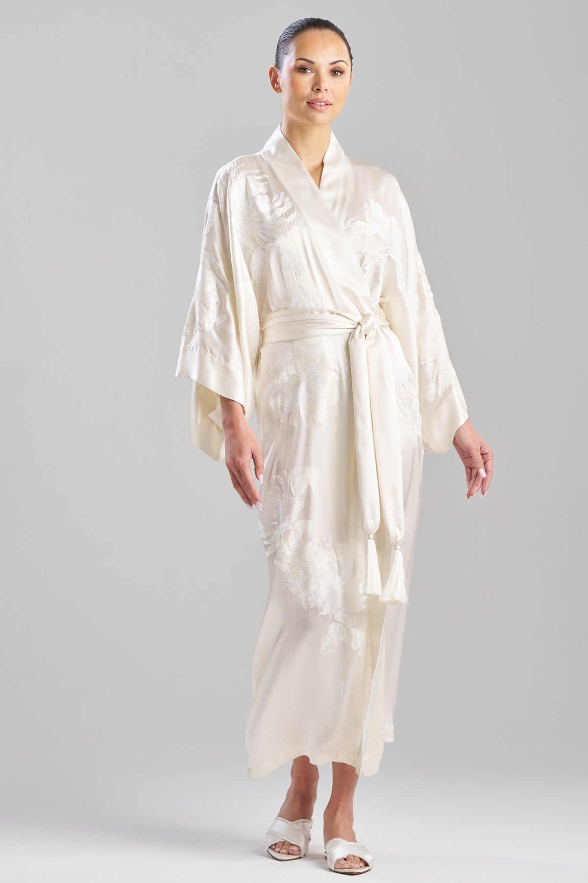 Bridal's Dream Embroidered Silk Robe Warm White