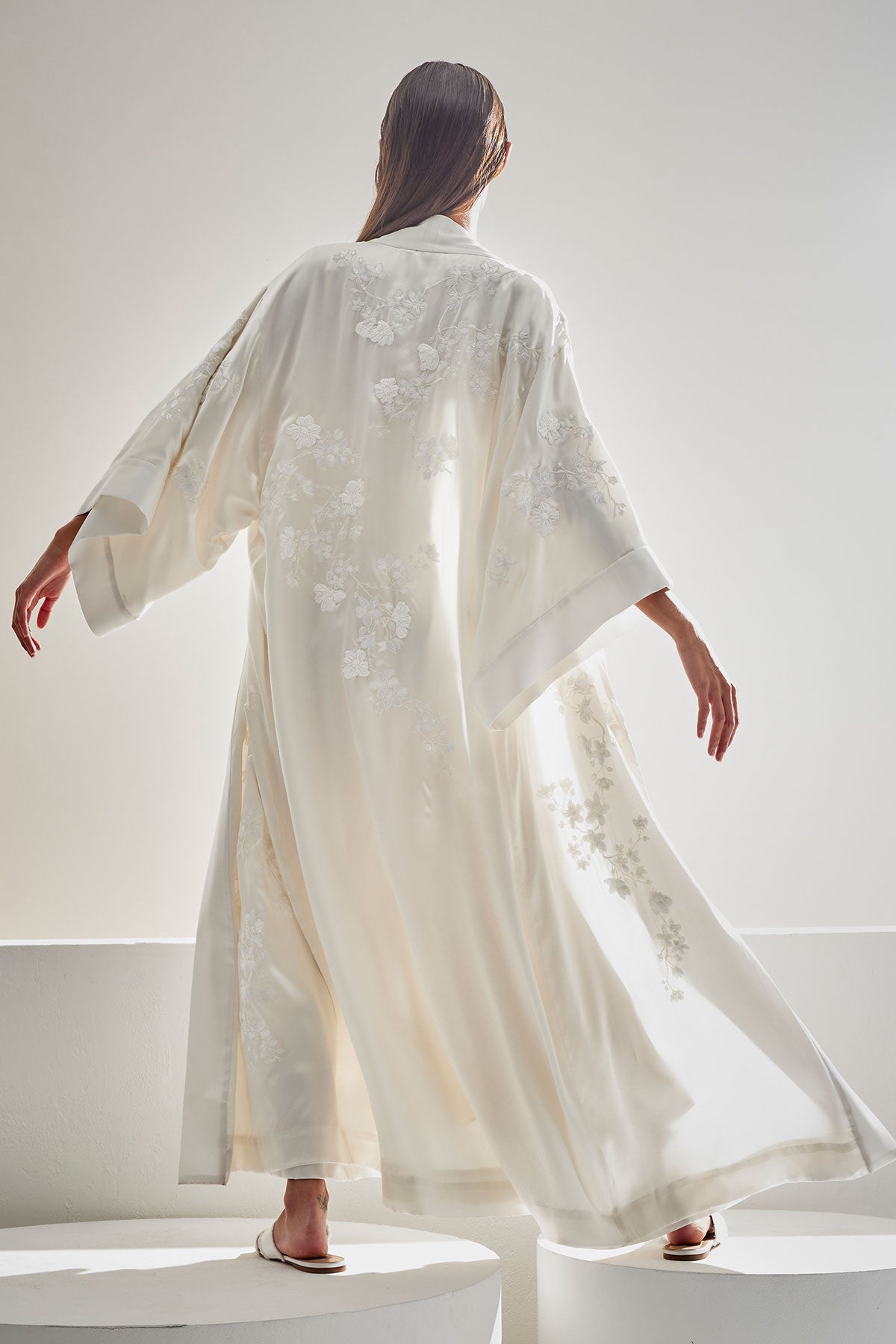 Couture Sakura Embroidered Silk Robe Warm White
