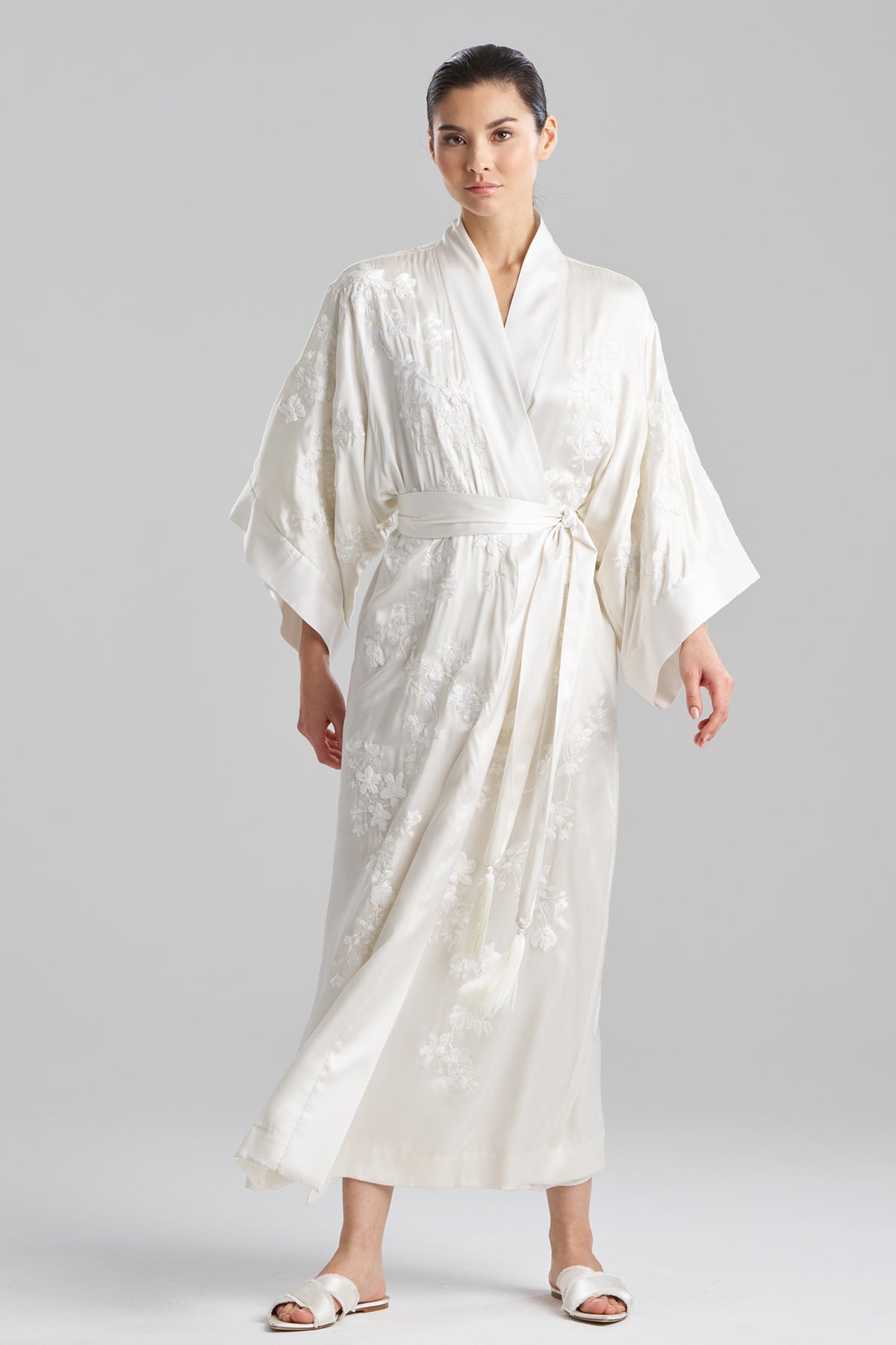 Couture Sakura Embroidered Silk Robe Warm White