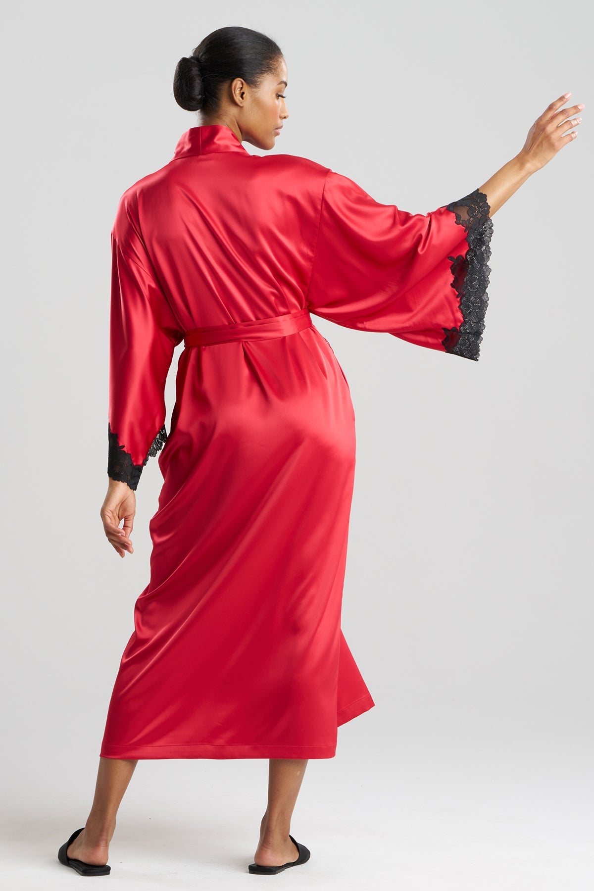 Peony Glamour Robe Brocade Red