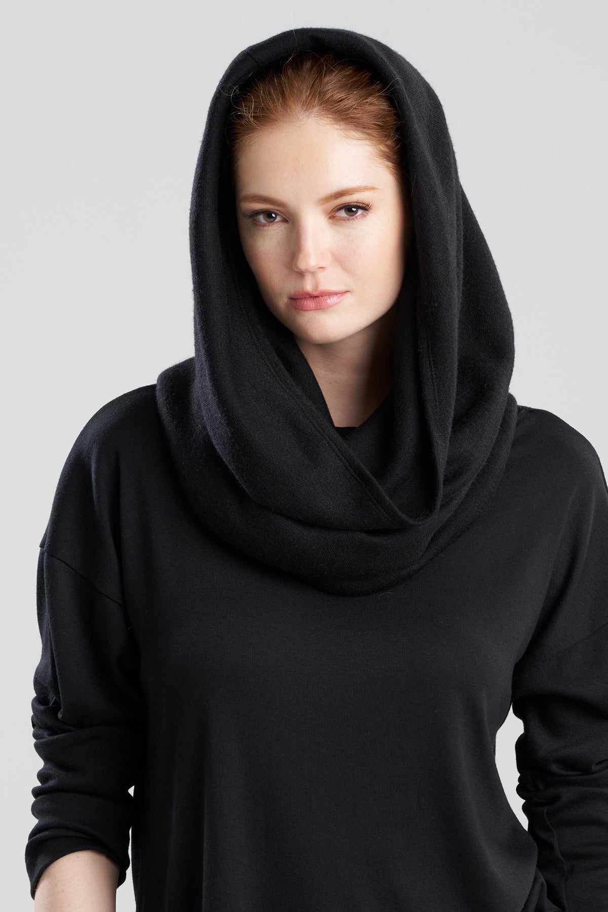 Himalaya Sweater Knit Snood Black