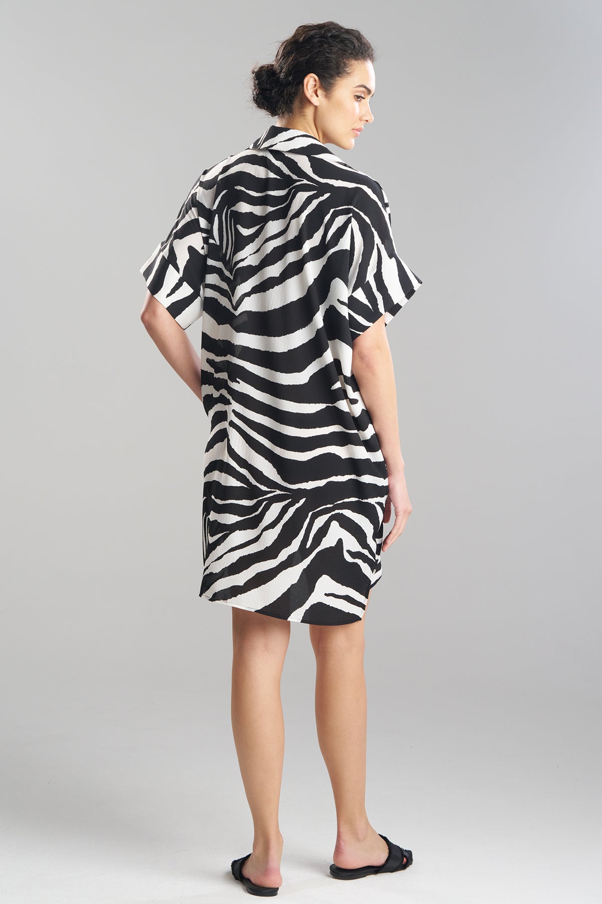 Savanna Crinkle Dolman Shirtdress Black/White