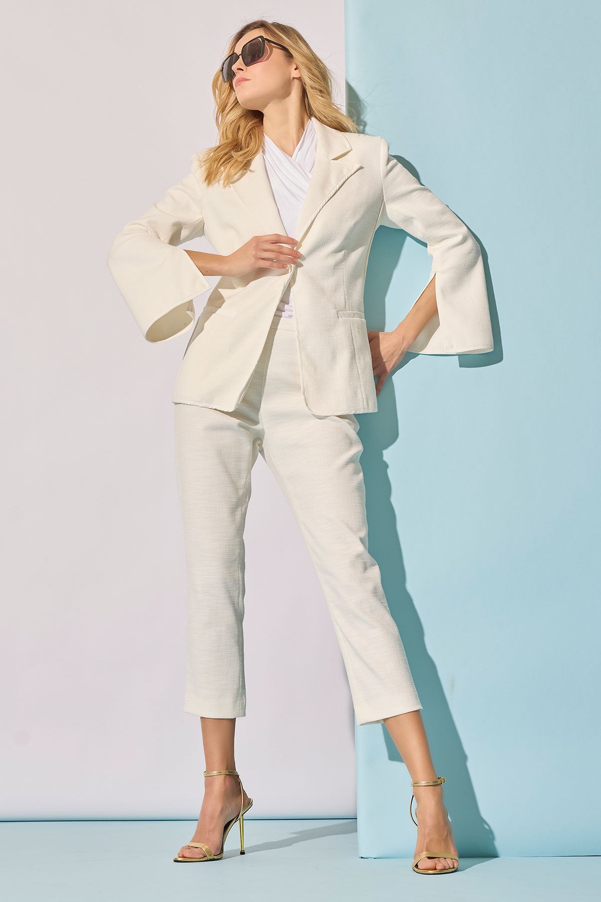 Stretch Basketweave Cotton Capri Pants Warm White