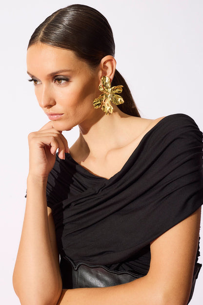 Feather Lightweight Knit Criss Cross Top Black