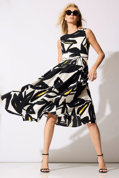 Leaf Matelassé Cotton Origami Maxi Dress Ivory/Black