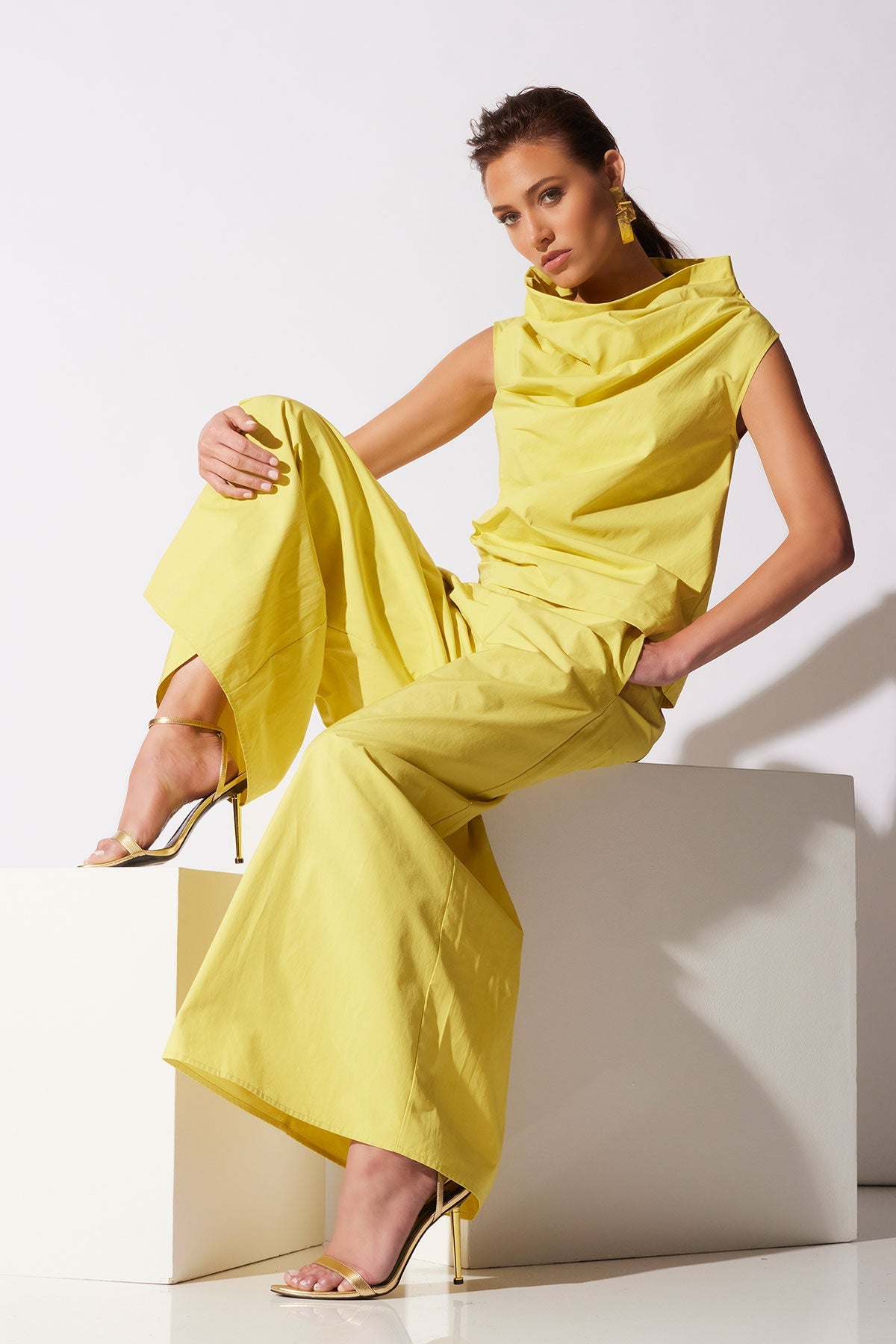 Tech Cotton Taffeta Asymmetric Funnel Neck Top Lemon