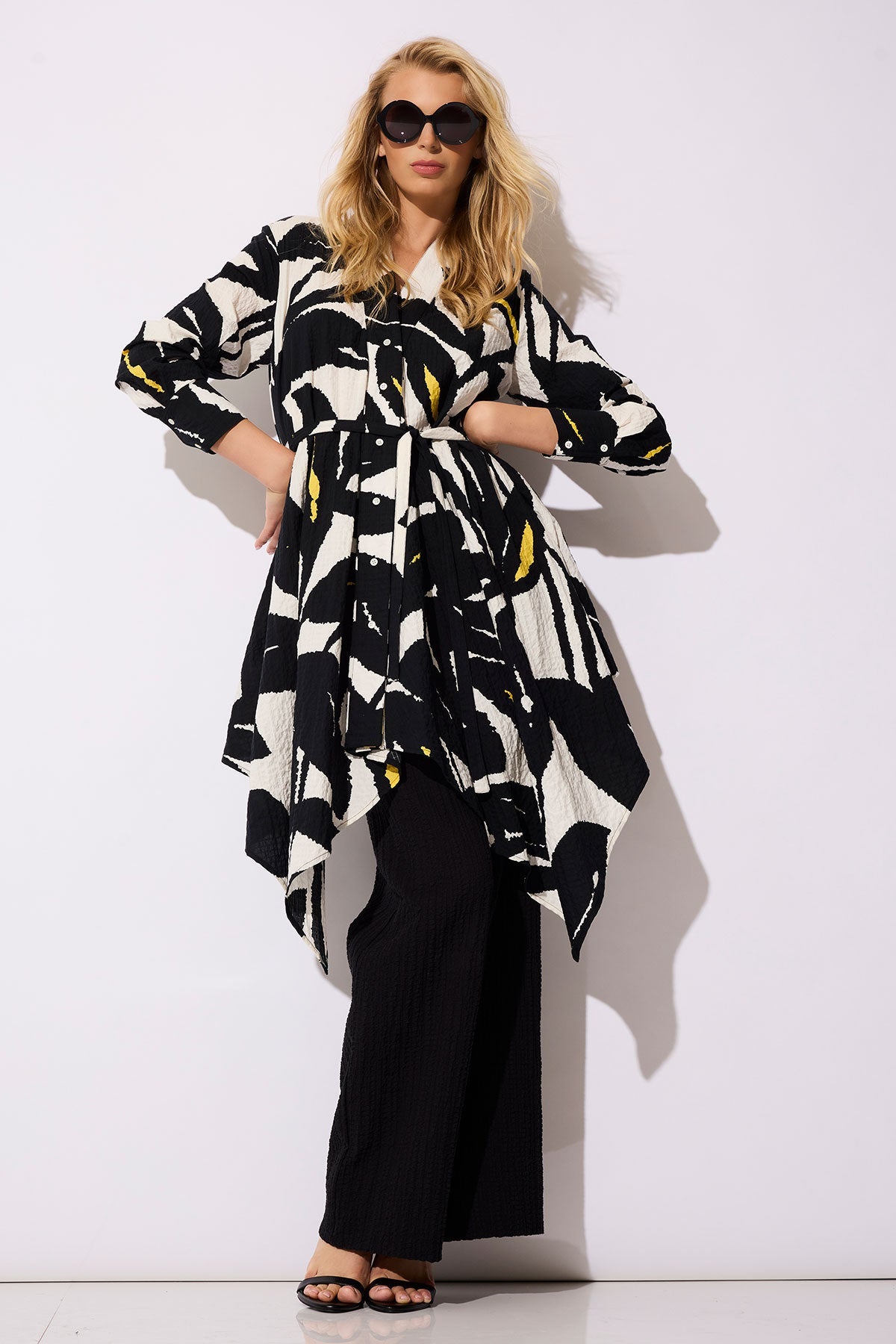 Leaf Matelassé Cotton Handkerchief Tunic Ivory/Black