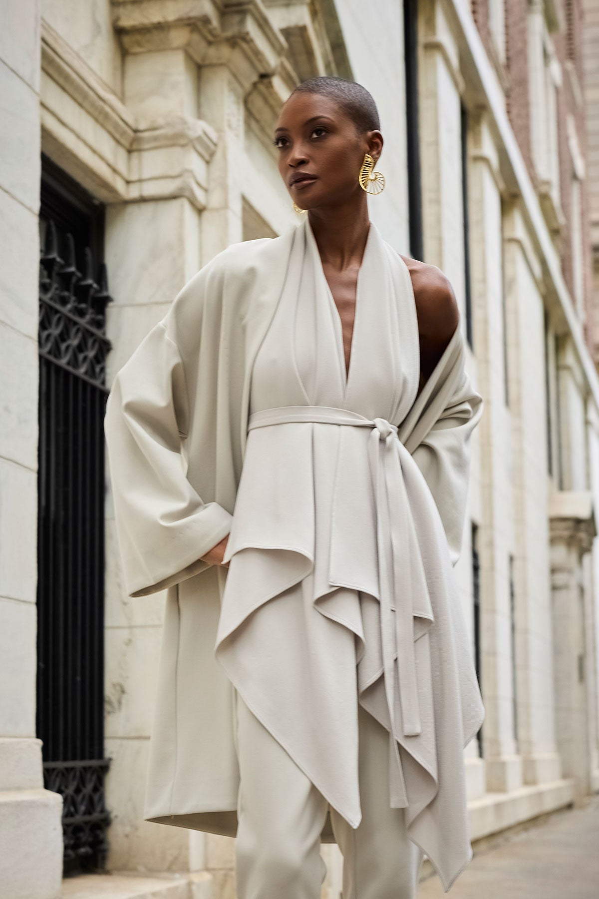 Techno Crepe Side Zip Ankle Pants Pearl