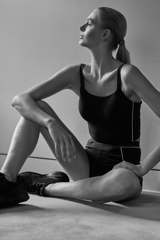 Explore Sport Shorts Black/White