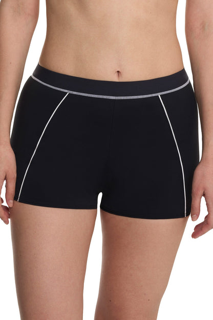 Explore Sport Shorts Black/White