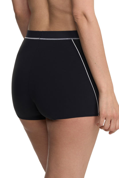 Explore Sport Shorts Black/White
