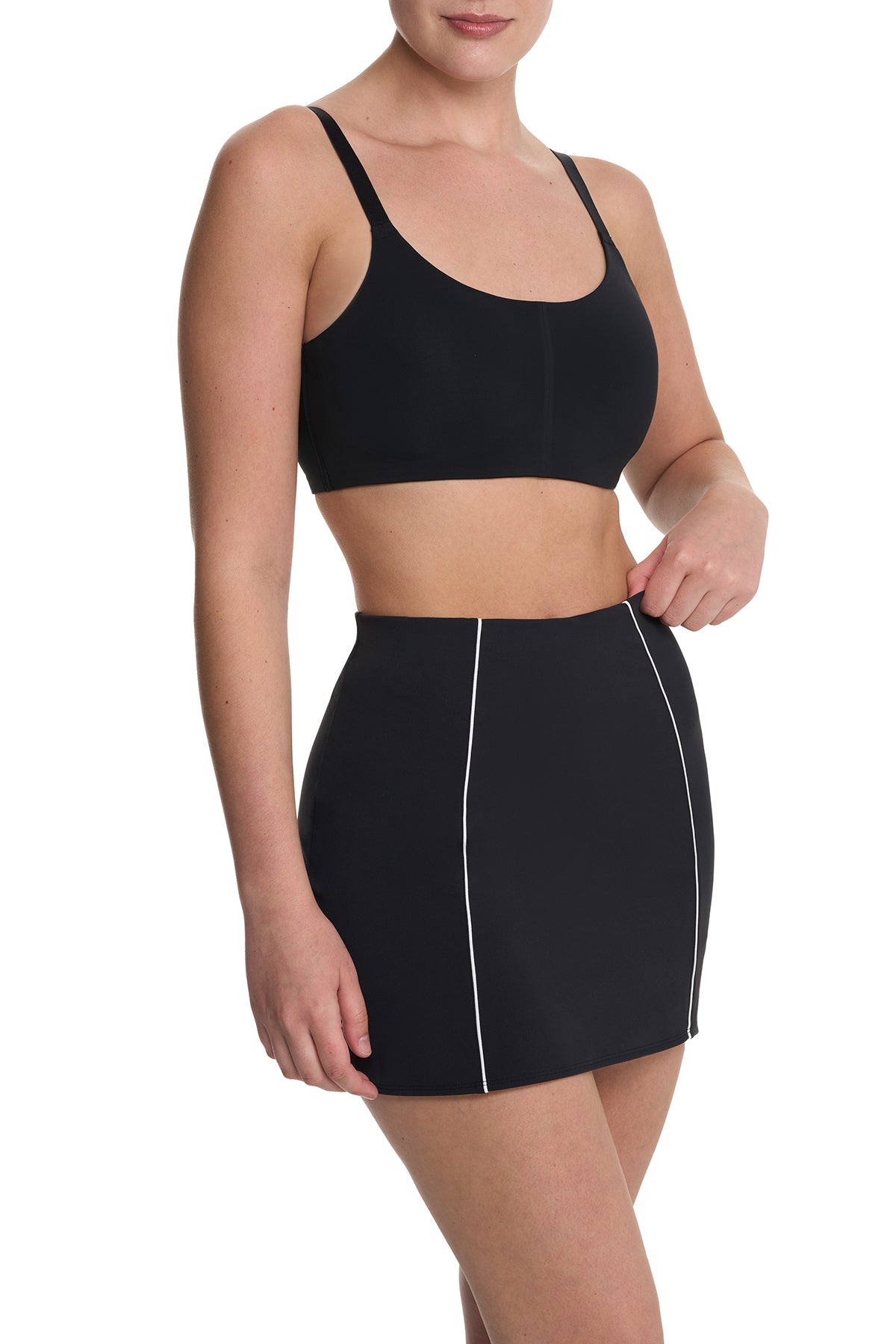 Elevate Convertible Wireless Sports Bra Black