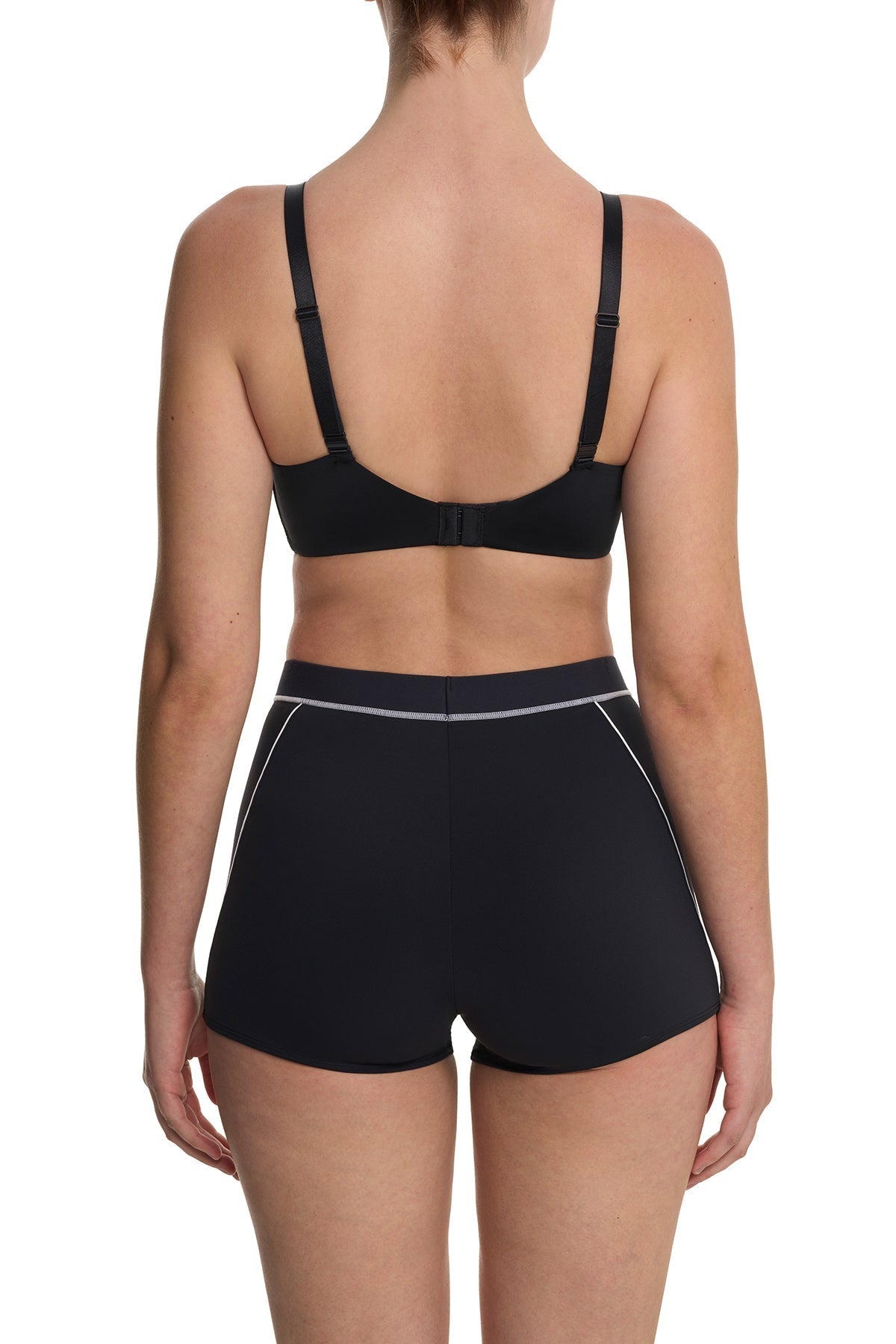 Elevate Convertible Wireless Sports Bra Black