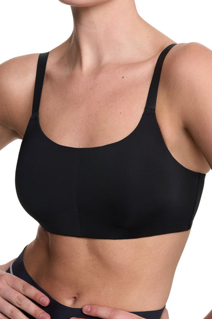 Elevate Convertible Wireless Sports Bra Black