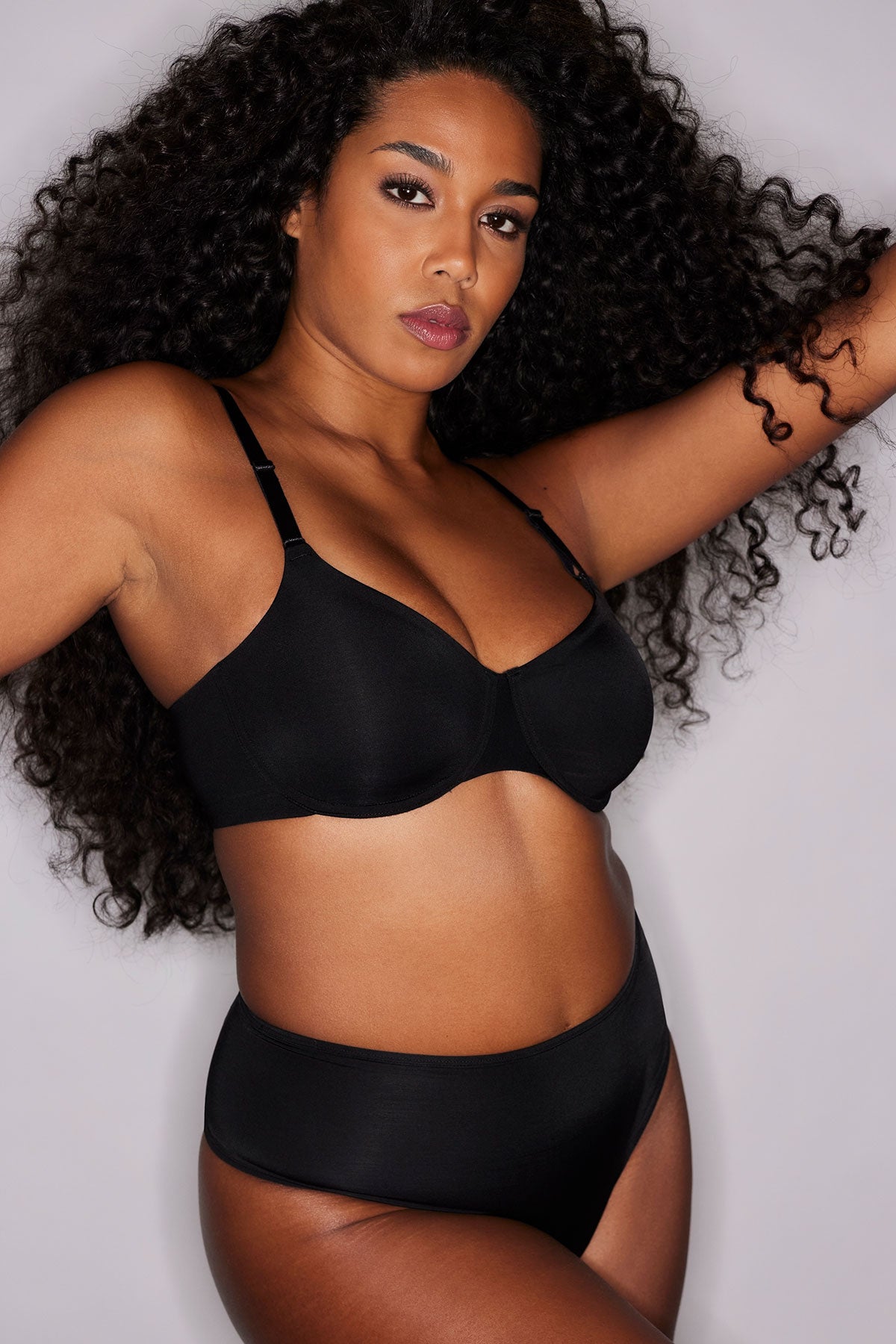 Liquid Smooth Shape Minimizer Bra Black