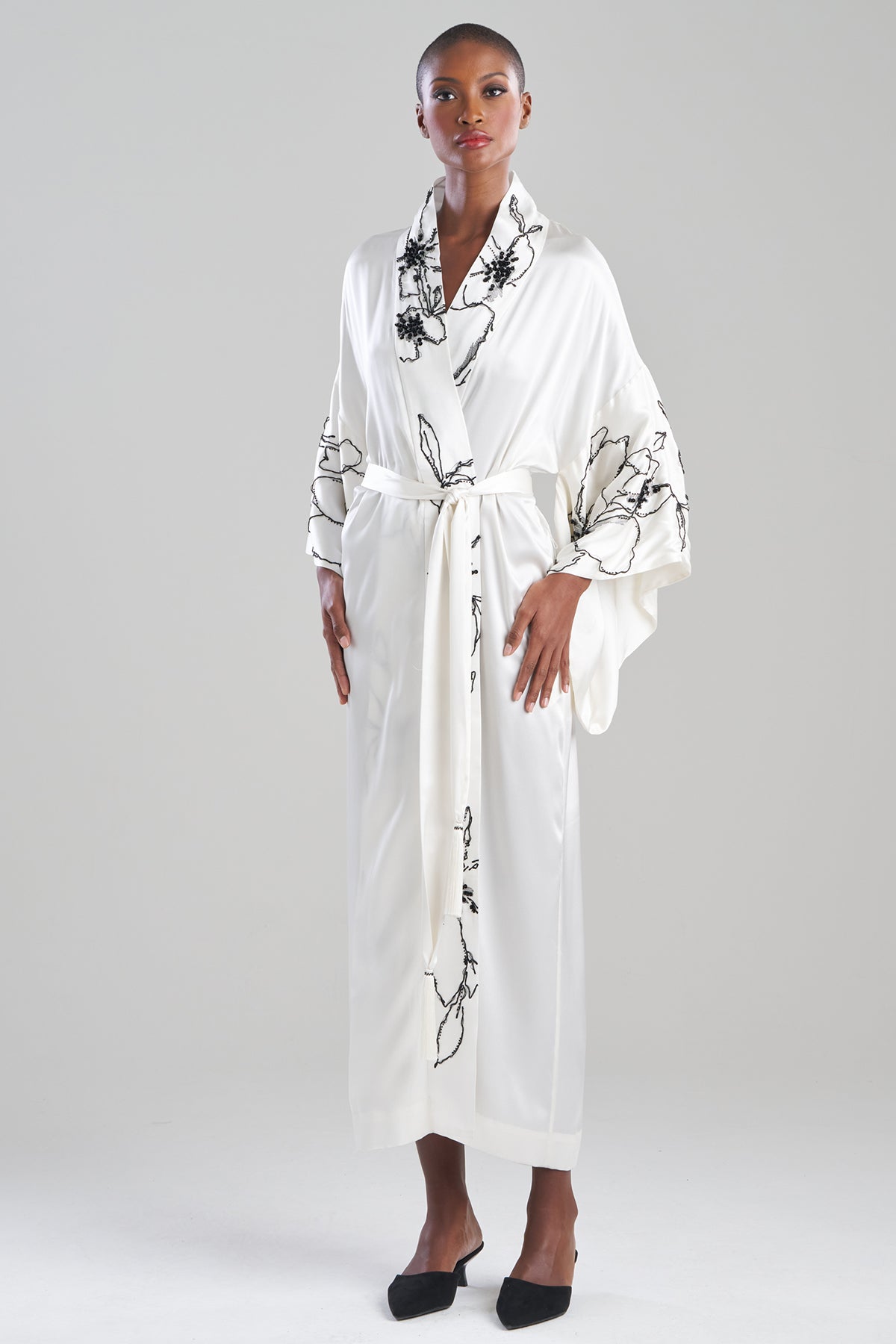 Couture Yumi Embroidered Silk Robe Warm White
