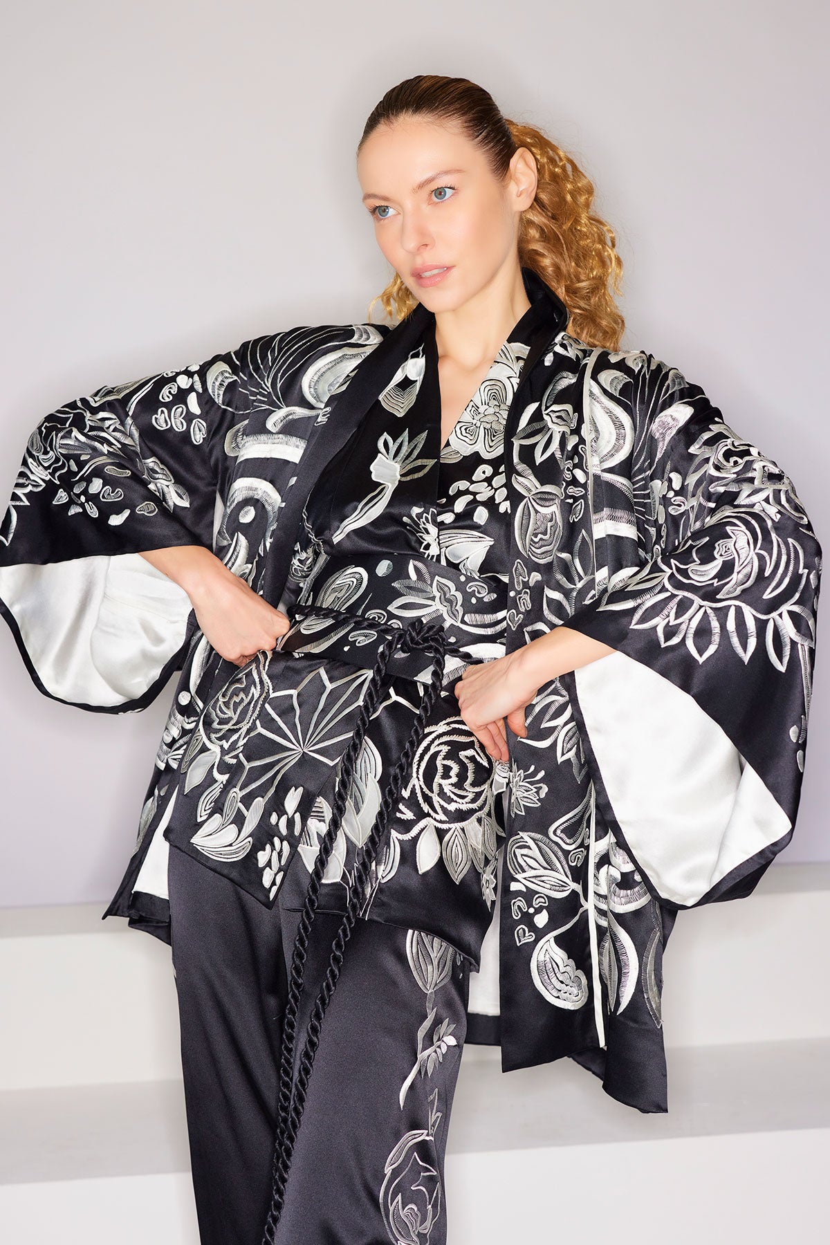 Couture Nouveau Embroidered Silk Kimono Black