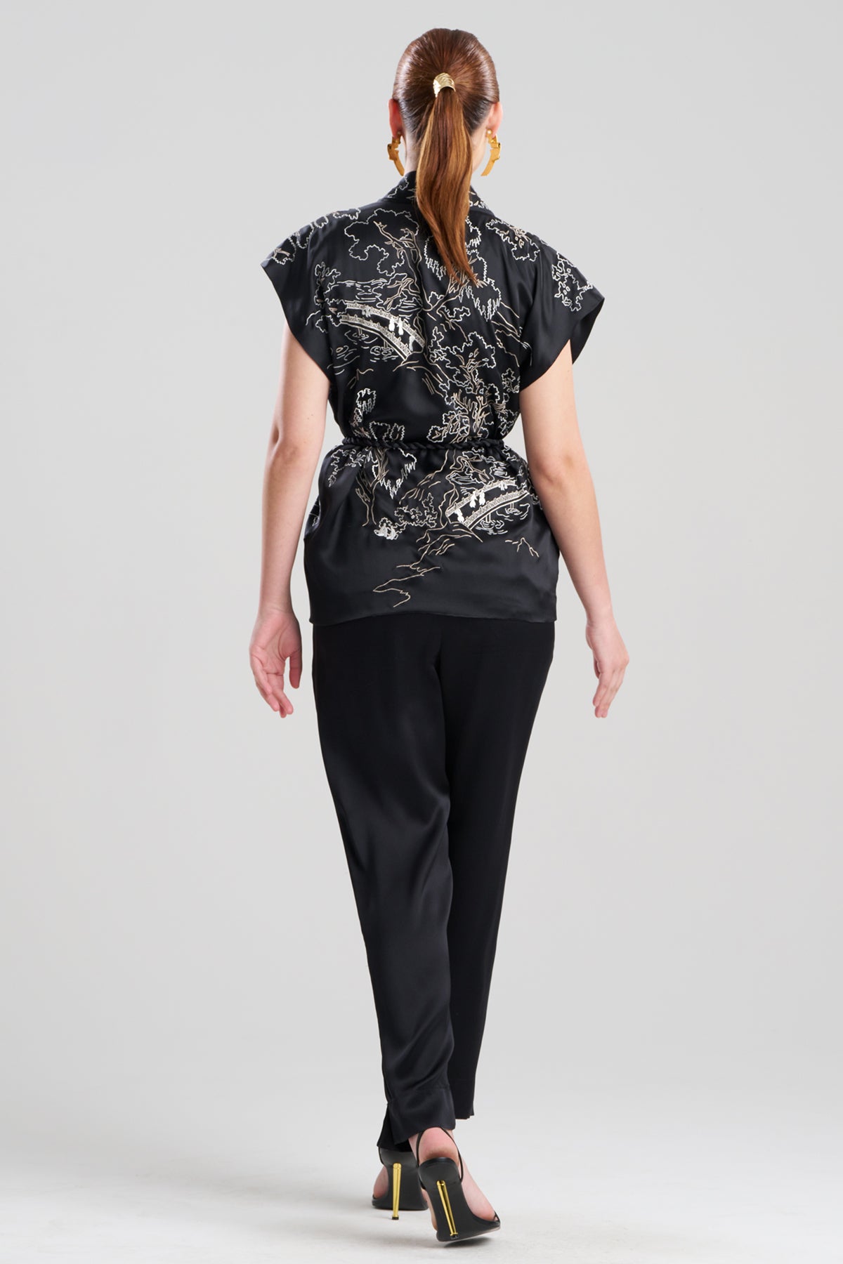 Couture Nara Embroidered Silk Vest Black/White