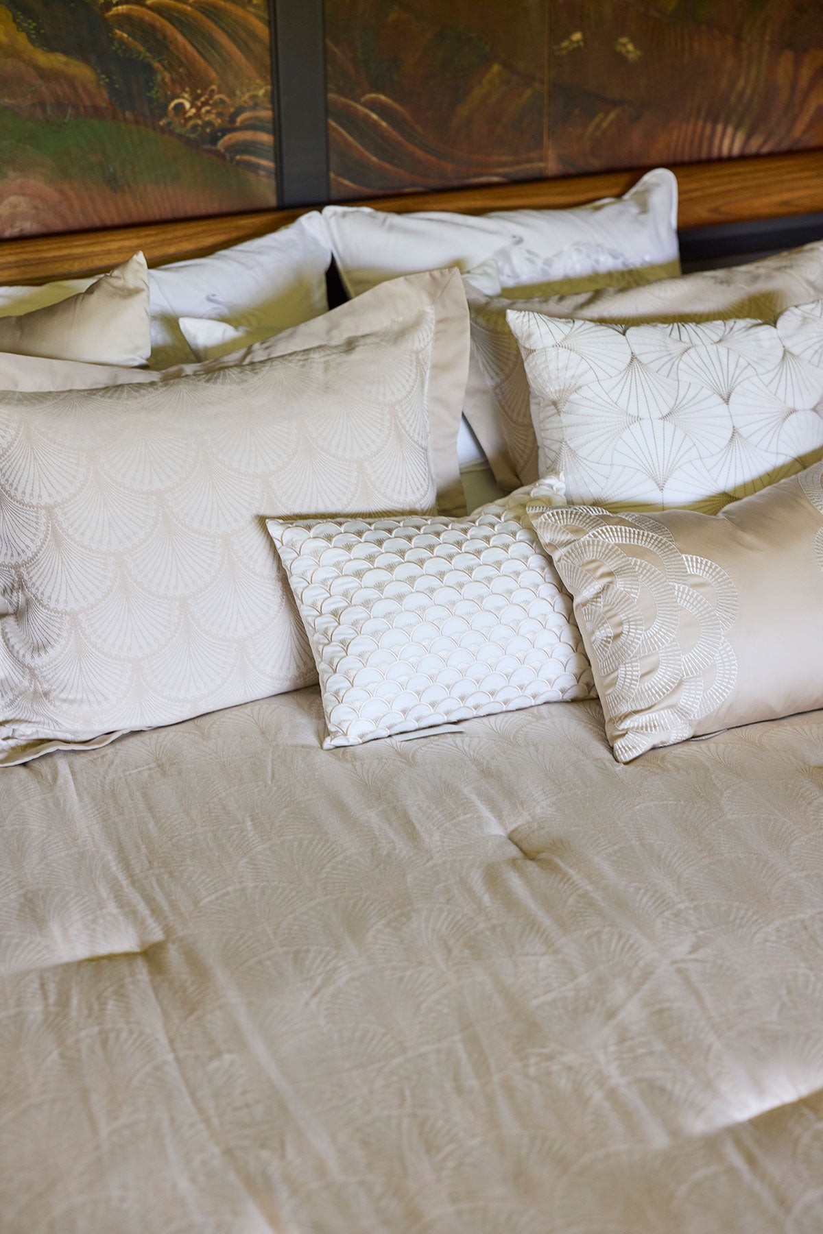 Ogee Fan Jacquard 3 Piece Comforter Mini Set Beige