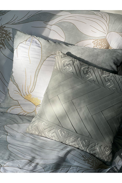 Dreamscape Embroidered 4 Piece Comforter Mini Set Dove Gray
