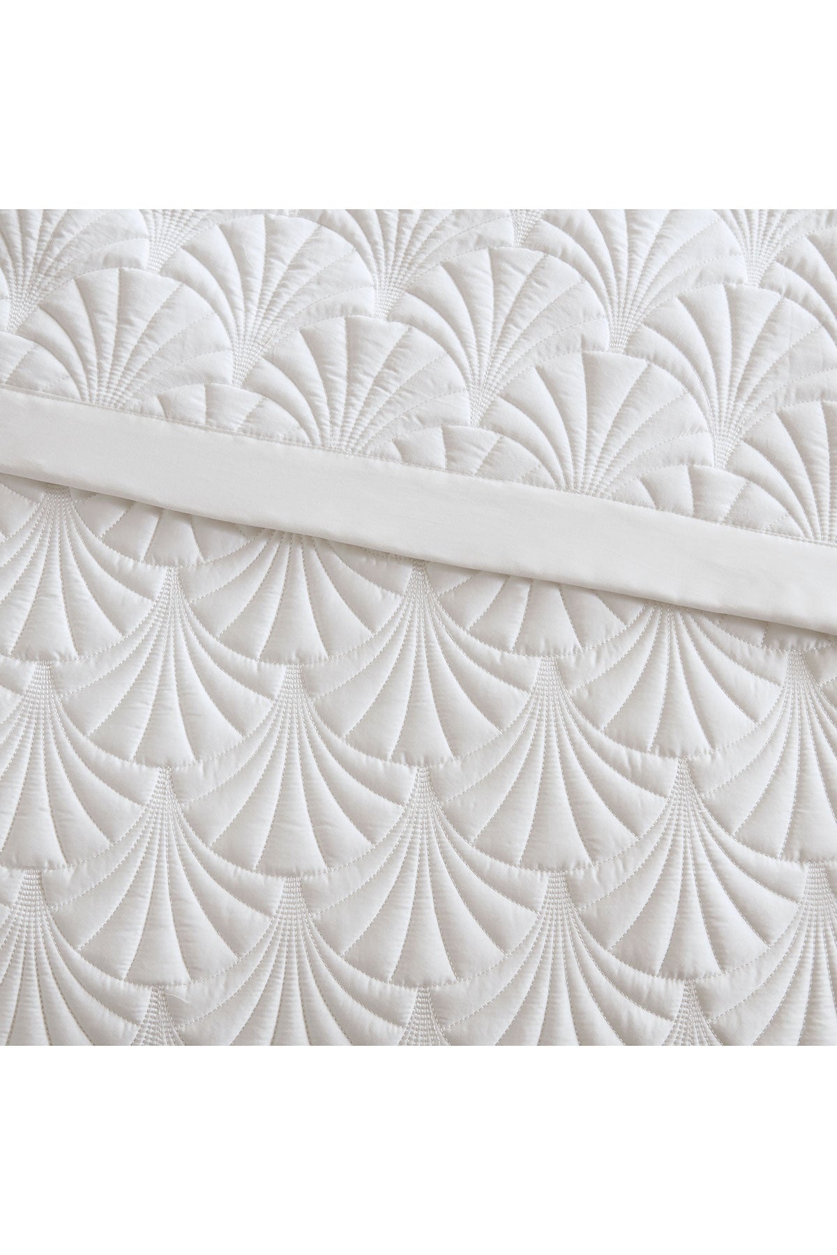 Jeju Embroidered 3 Piece Quilt Mini Set Ivory