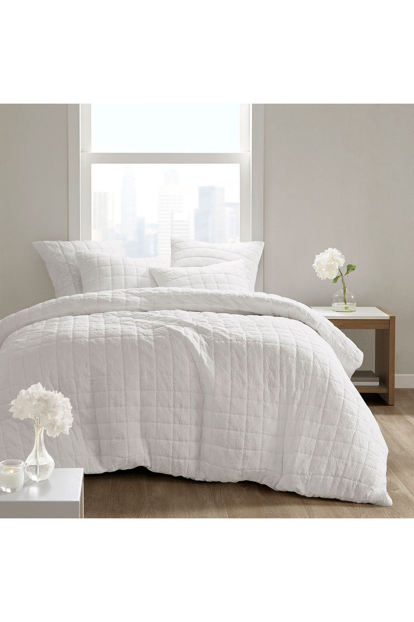 Buy Cocoon Quilt Top White Comforter Mini Set in White Online White